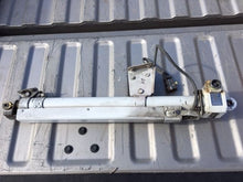 Load image into Gallery viewer, 1390T100-7 flap actuator Westwind (as removed)